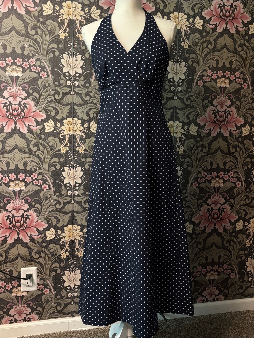 Land’s End size 8 navy polka dot halter dress